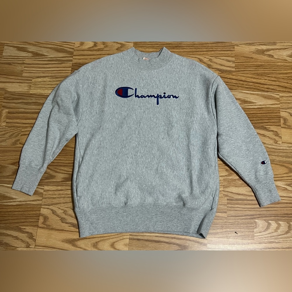 Champion Reverse Weave Crewneck Sweatshirt Small Gray Embroidered Logo